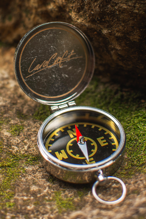 Tomb Raider Lara's Adventure Compass